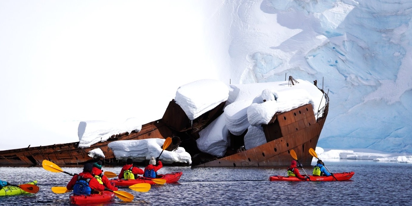 schiffswrack-antarktis